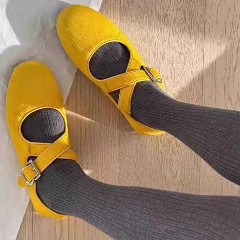 Fashion Cross Tied Round Toe Flat Sandals Satin Buckle Ballet Flats Women Simple Comfortable Slip Resistant Mary Jane Women Shoe Z251015