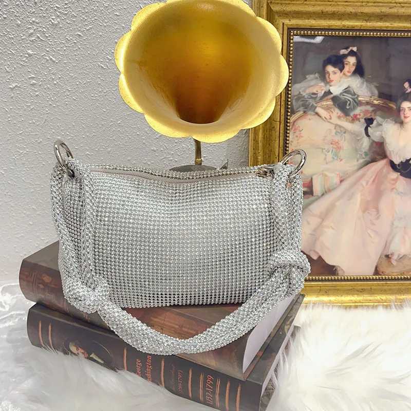 Diamondencrusted diamondknotted underarm bag shiny personality simple dumpling shoulder bag womens hand bag Z251017