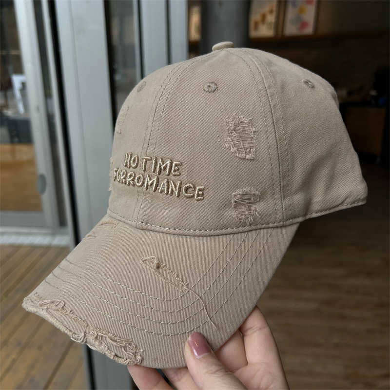 Broken hole baseball cap with embroidered female letters washed cotton duckbill cap small face enlarged and widened brim soft top sun hat W251017