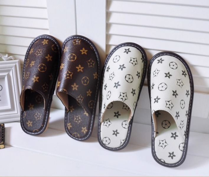 Designer high-quality autumn home leather slippers, suitable for men and women couples, indoor soft-soled leather floor club slippers