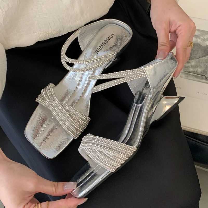 Bling Rhinestone Cross Tied Slippers Women Fashion Square Toe Wedges Slide Sandals Luxury Banquet Brand Designer Dress Shoes Z251015