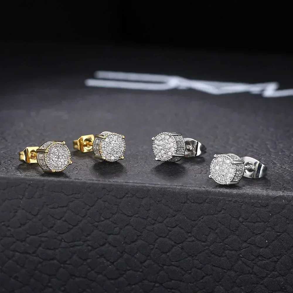 1 Pair Hiphop Stud Earrings for Men Classic Gold Color Jewelry Crystal Iced Out Piercing Cartilage Hippie Ear Accessories GiftL251017