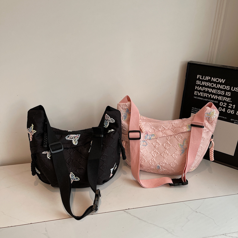 Spring women's fashionable and compact phone bag with large capacity function, new high-end student versatile, casual and simple shopping commuti