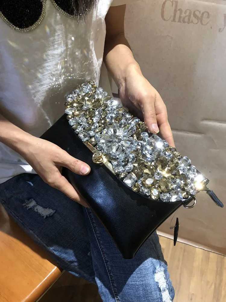 Cow Split Leather Clutch Bag Women Shiny Diamonds Handbag Flap Crossbody Envelope Messenger Bag Party Crystal Sling Shoulder Bag Z251017