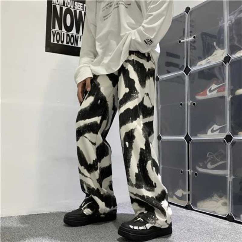 Streetwear Zebra Printed Jeans Men Straight Casual Wide Leg Oversize Denim Pants Hip Hop Animal Baggy Trousers Male J251016