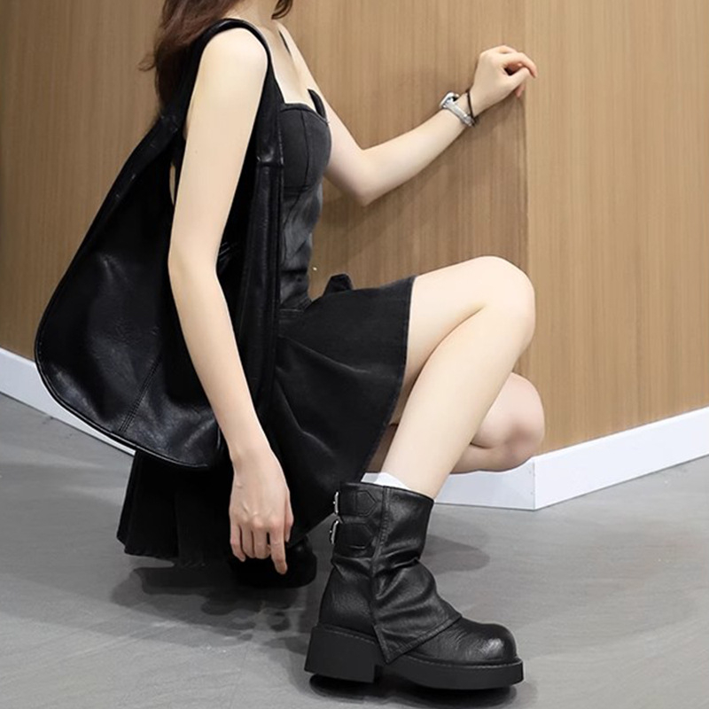 Free shipping designer boots keep warm Chunky Heel Boots Elevate Your Outfit with Trendy Stable Style