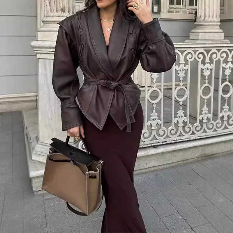 New in Jackets Retro PU Leather Lapel Short Jacket Women Fashion Waistcinching Brown Jacket with Belt Long Sleeves Womens CoatT251017