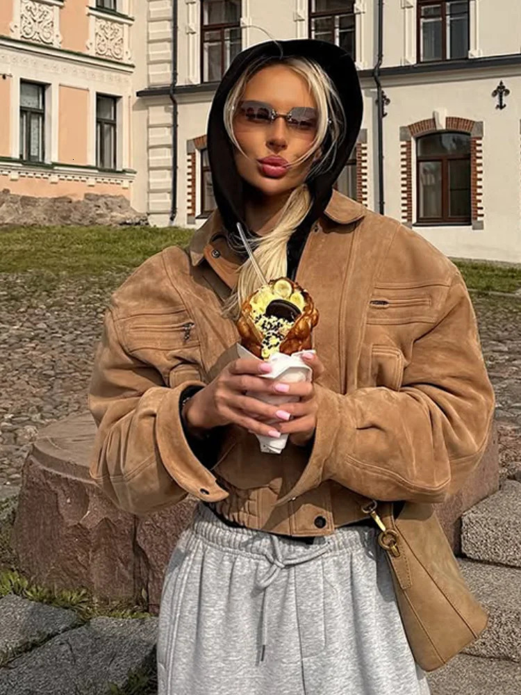 Fashion Brown Short Suede Jacket Women Chic Lapel Long Sleeve Pocket Zipper Cropped Coat Autumn Lady Highstreet Commute Outwear 251017