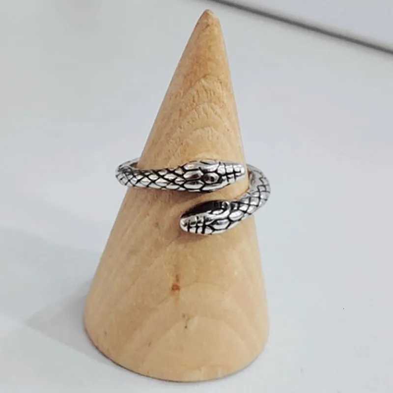 Foxanry Silver Color Rings Creative Terndy Twoheaded Snake Animal Charm Women Girl Birthday Party Jewelry Gift Z251017