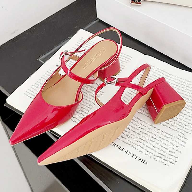High Quality Patent Leather Buckle Women Sandals Pointed Toe Back Strap Slide Sandals Fashion Comfort hoof heels Designer Shoes Z251015