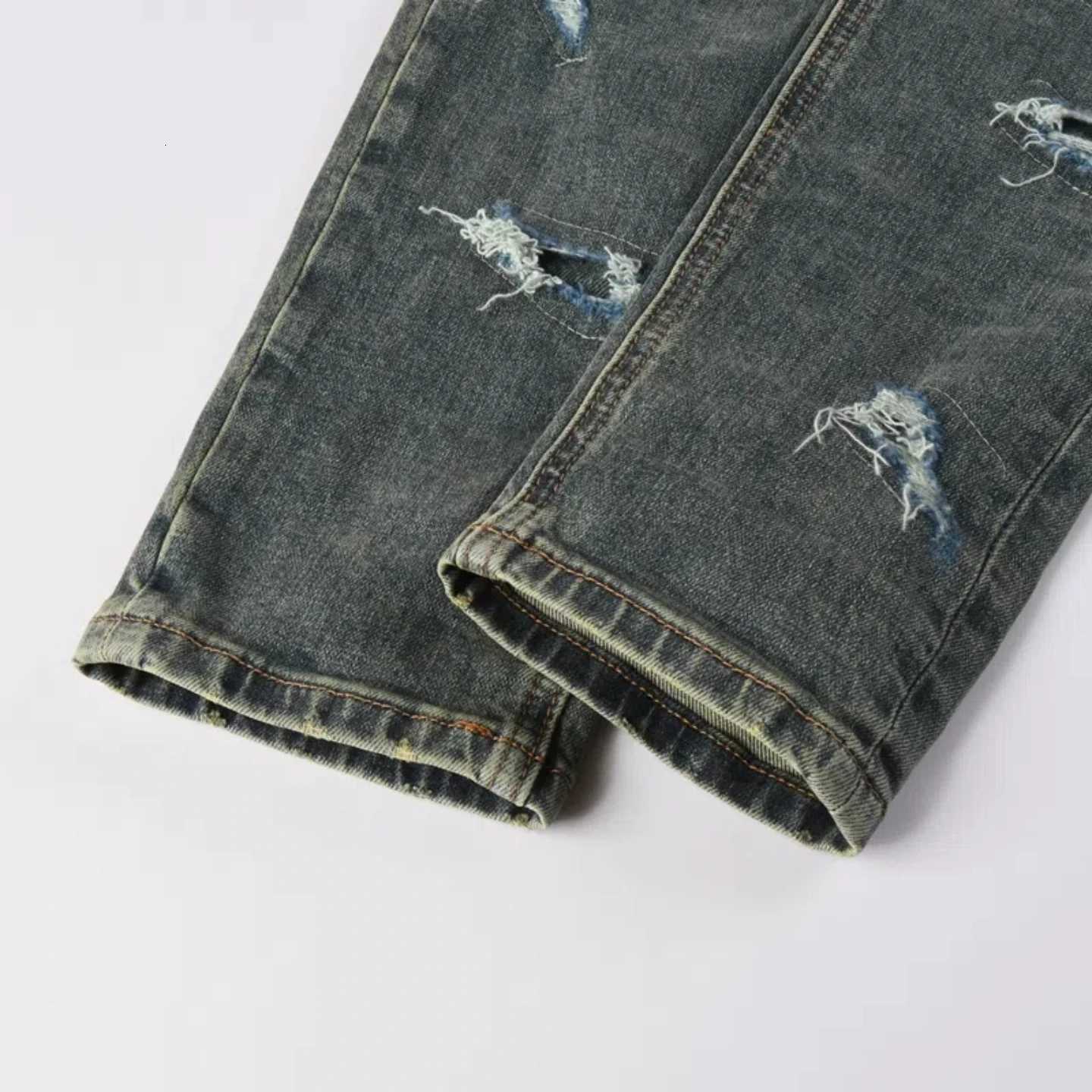 Luxurious jeans with embroidered letters brass buttons exquisite craftsmanship high street slim ripped series1 Y251105