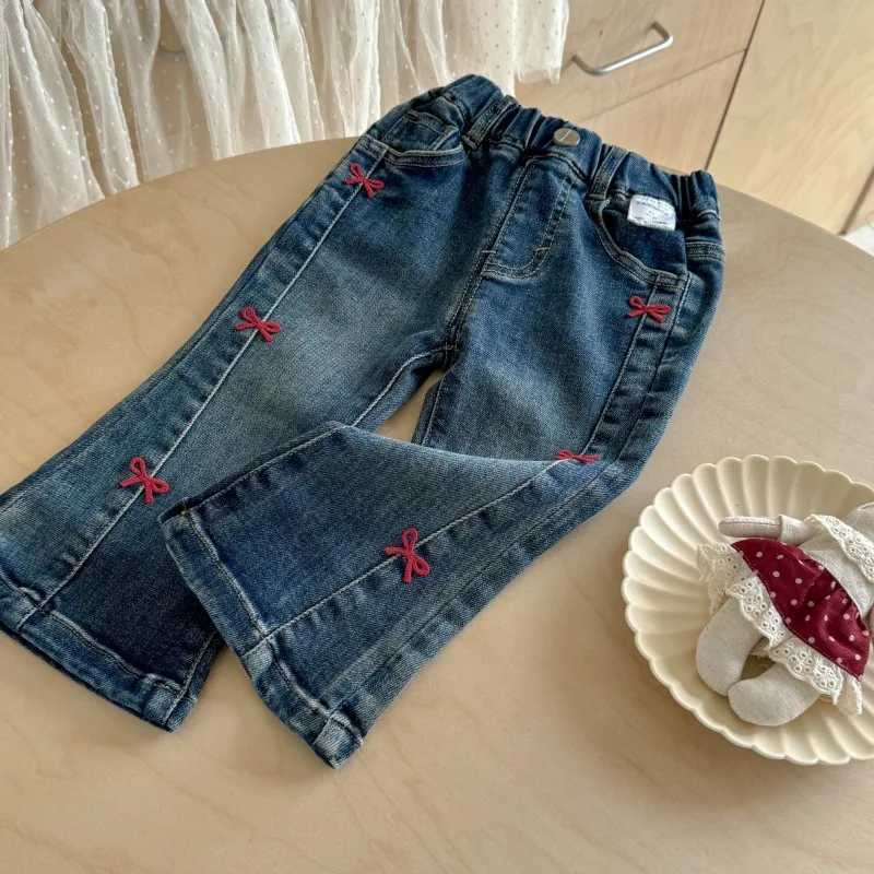 Girls Jeans 2025 Autumn New Style Westernstyle Bow Korean Casual Childrens Denim Bell Bottom Pants Daily WearT251017