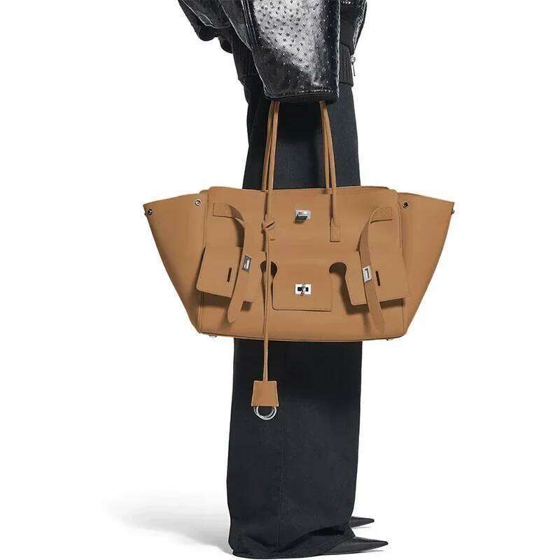 Designer bag Wings Style Synthetic Leather Shoulder Bag,Large Capacity Commuting Women Tote Bag,Punk Buckle Simple Versatile Handbag