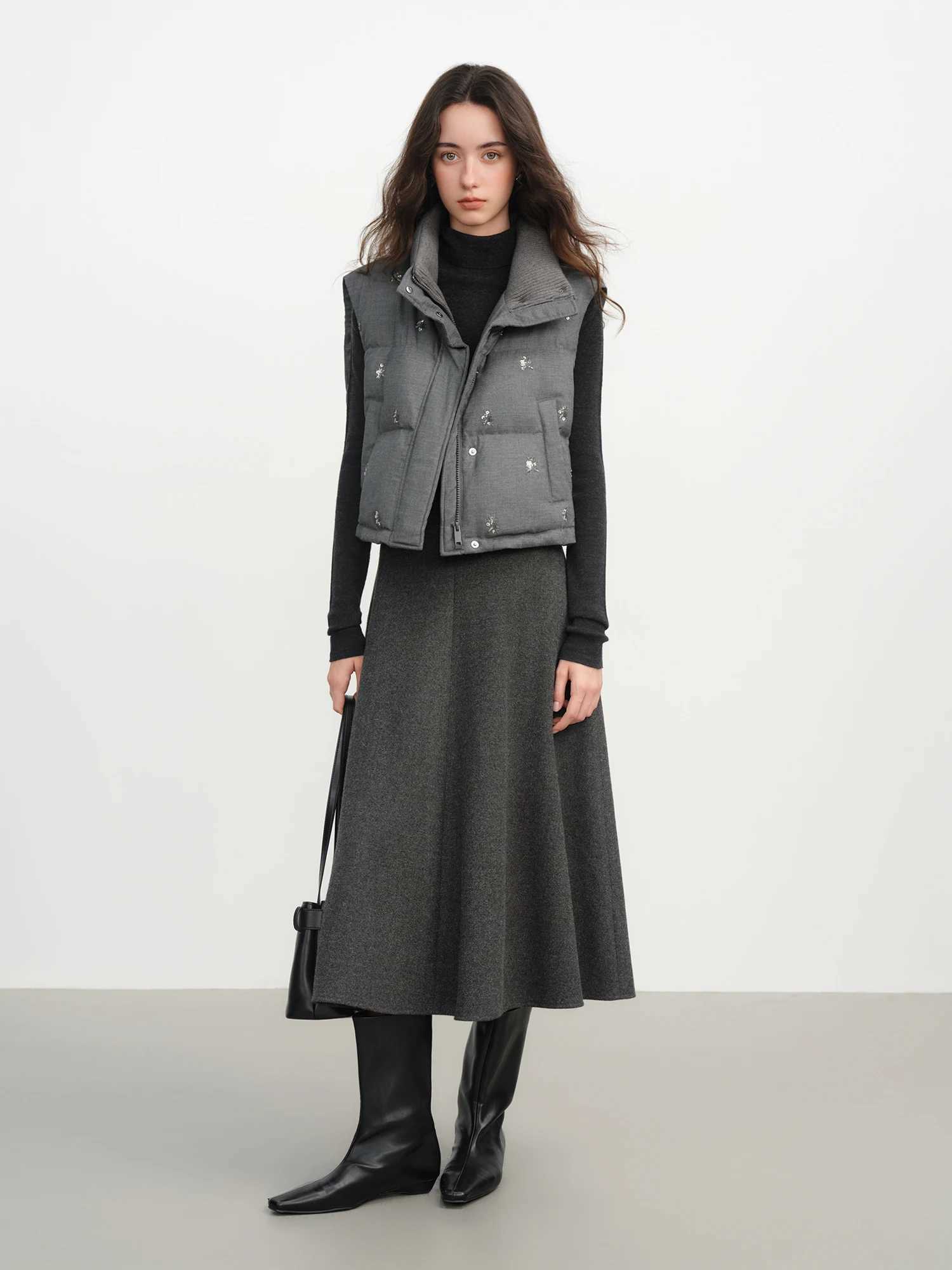 FSLEPremium SeriesBeaded Short Puffer Down Vest Women Autumn Winter Quilted Down Jacket Down Gilet Coat Outdoor Streetwear W251016