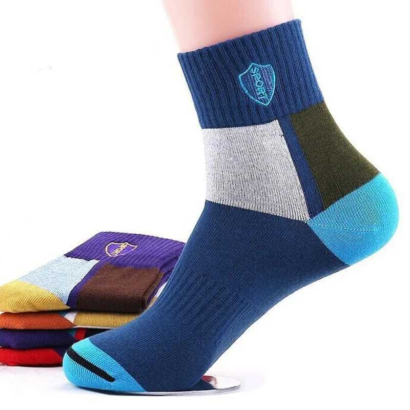 10 Pairs Mens Antiodor Sweat Socks Midcalf Sports Socks Spring Summer Four Seasons Fall and Winter Cotton Business MENS C251017