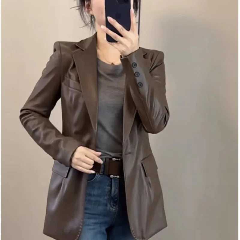 High End Black Leather Jacket for Women 2026 New Spring Autumn Fashion Slim PU Leather Suit Jacket Motorcycle ClothingT251017