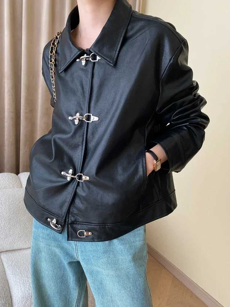 Simple Black Leather Jacket for Women Spring Autumn 2025 Trend Single Breasted Design PU Leather Motorcycle JacketsT251017