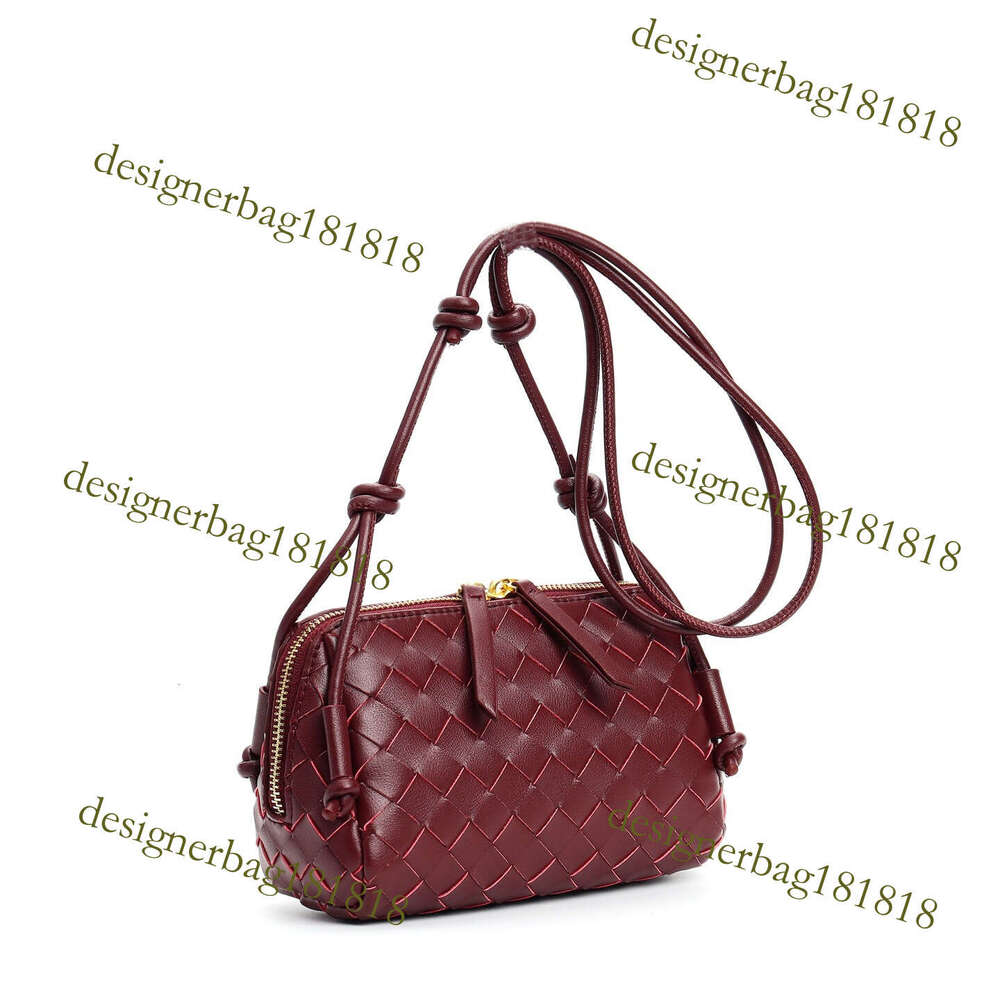 designer bag tote bag Handwoven New Fashion Versatile Shell Commuter Shoulder Crossbody Bag Women Woven Trend