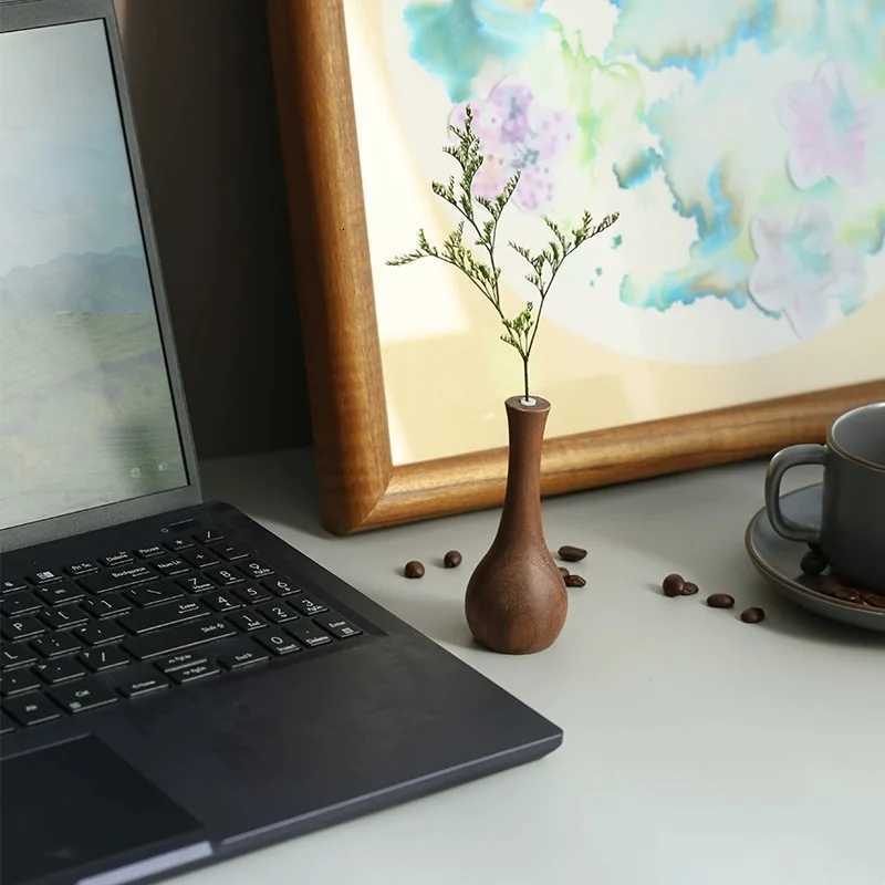 Black walnut solid wood flower ware creative vase Chinese desktop simple small ornament decorative flower arrangement small vase C251017