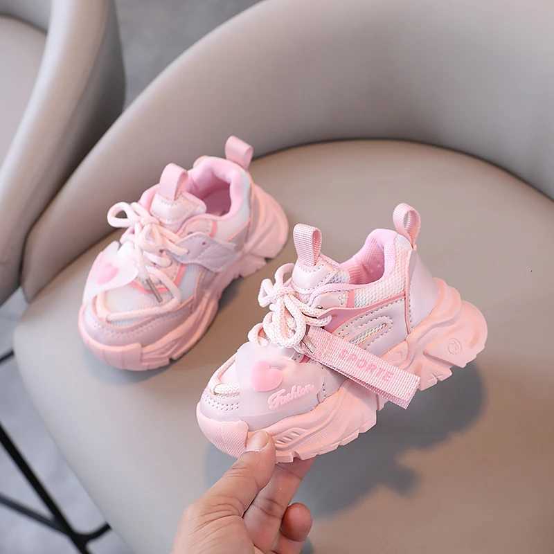 Girls Sports Shoes 2024 Spring and Autumn New Childrens Dad Shoes Mesh shoes boys Versatile Little White ShoesT251017