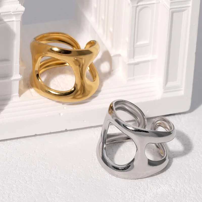 2025 New Simple Geometric Hollow Ring Neutral Design Book Jewelry Open Stainless Steel Rings W251017