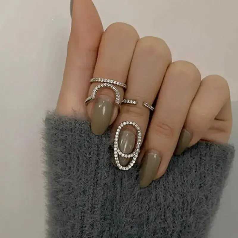 Open Nail Ring Women Sexy Charming Design Temperament Refined Nail Adjustable Ring Accessories With Simple Metal Style Fashion Z251017