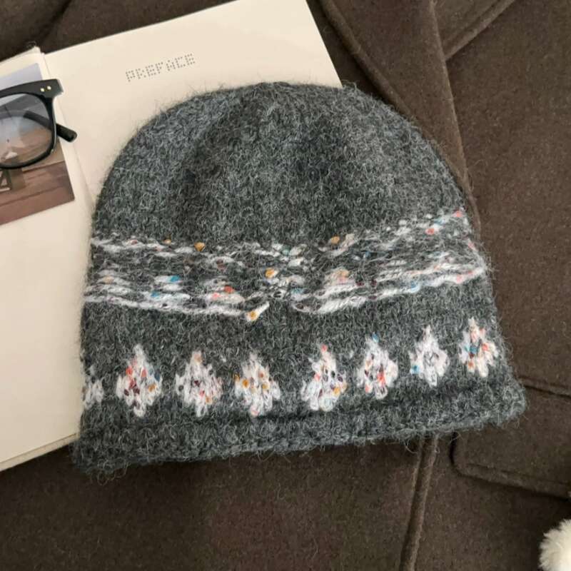 Beanie Designer Wool Jacquard Rolled Edge Fair Isle Knitted Hat for Women men Autumn Winter Warm Woolen
