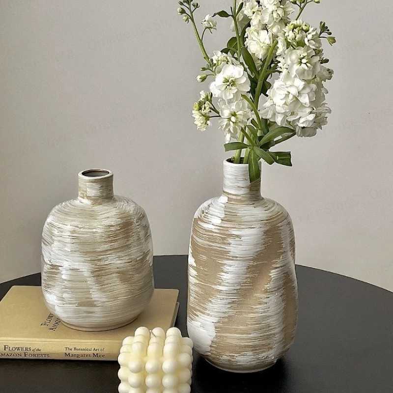 Wabi Sabi Style Ceramic Vase with Highend and Creative Floral Arrangements for Living Room Dining Table Decoration C251017