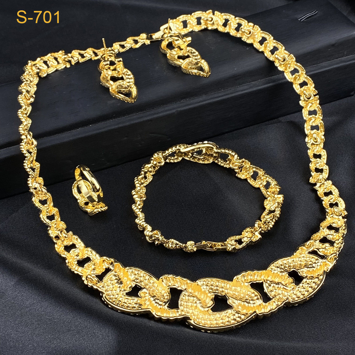 Italy 18K Gold Plated Jewelry Set For Women Two Tone Open Bangle Earrings Necklace Ring 4Pcs Set Jewelry Wedding Party250408