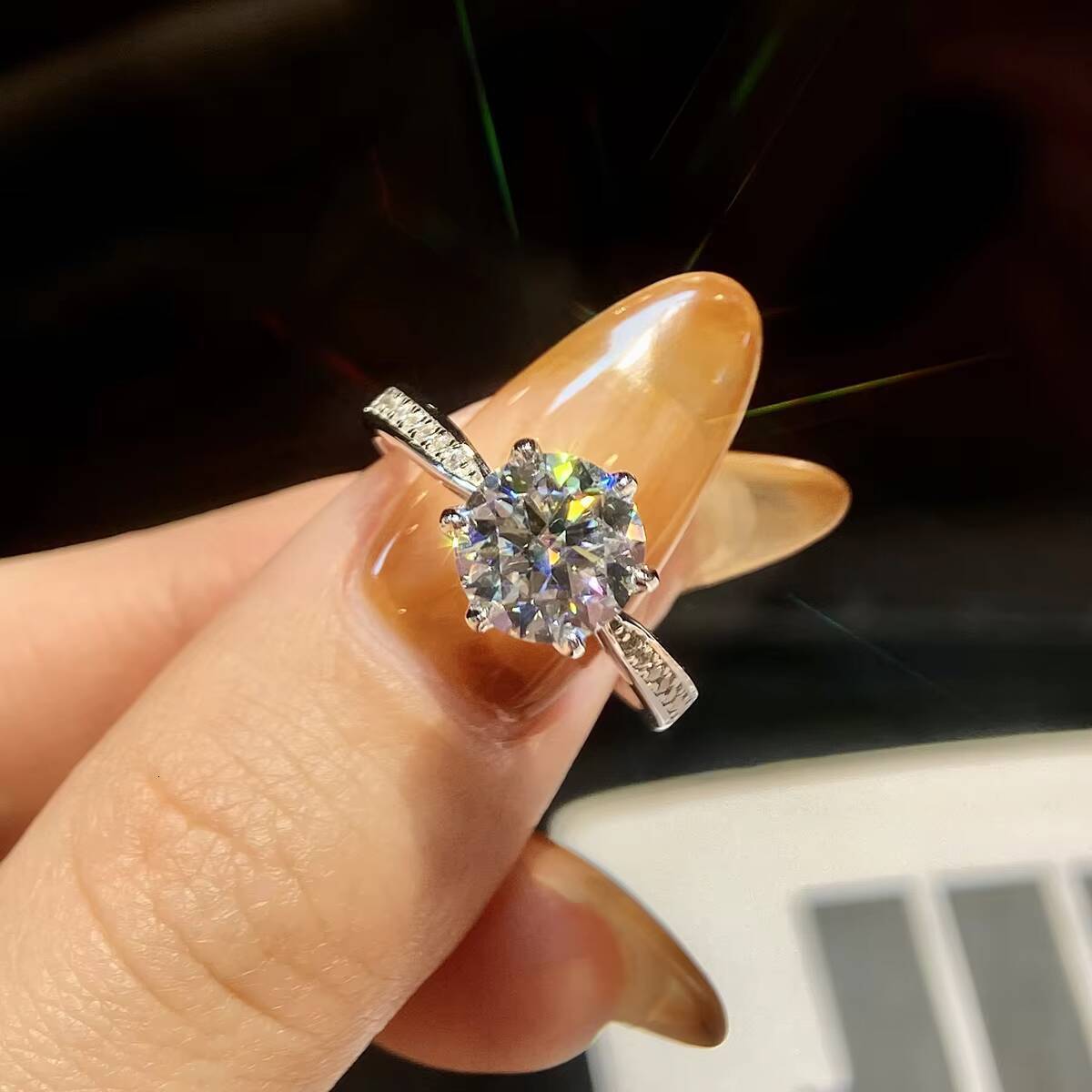 925 Sterling Silver White Gold Plated 2ct Round Cut Gra Certified Solitaire Diamond Moissanite Ring Women Wedding Fine Jewelry