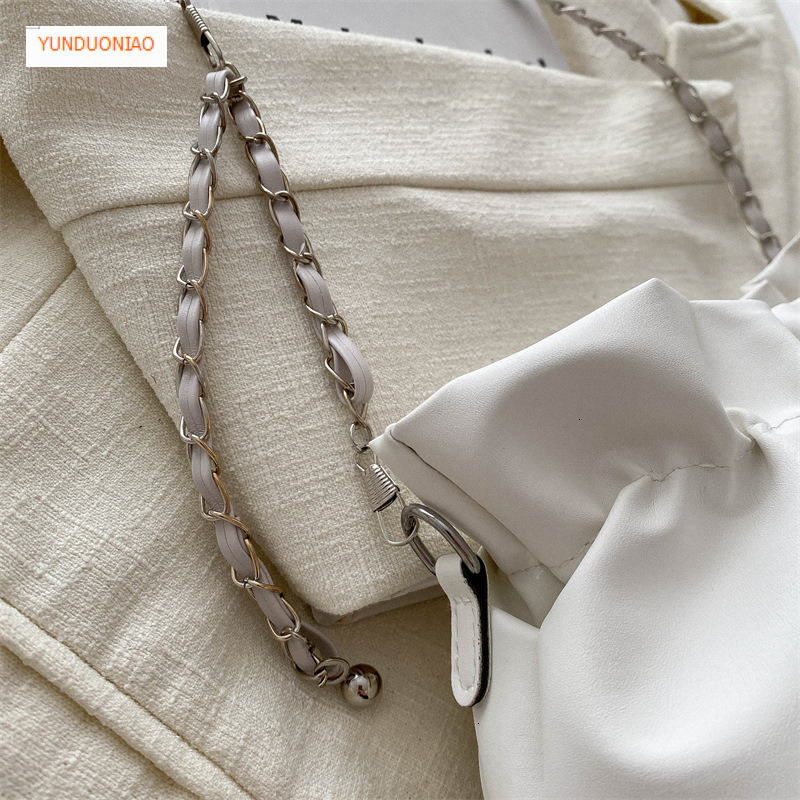 2025 Autumn And Winter New Designer New Solid Color Simple Style Luxury Handbag Chain Shoulder Crossbody Bag Pleated Cloud Bag