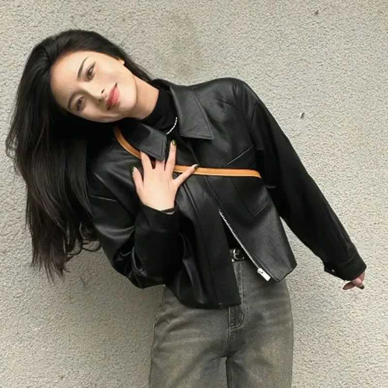 Black PU Leather Women Jackets Korean Fashion Zipper Biker Short Jacket Woman Autumn Winter Casual Loose Turndown Collar CoatT251017
