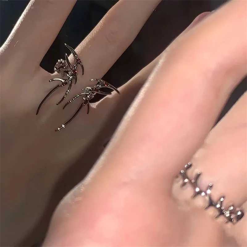 Rock Spider Ring Red Zircon Crystal Liquid Metal Silver Color Open Ring For Women Rock Party Jewelry Hip Hop Accessories Z251017