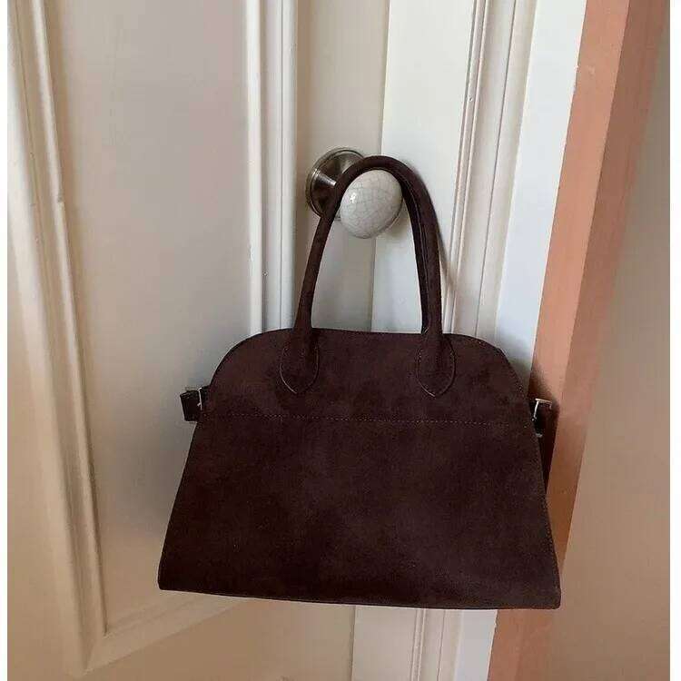 Autumn Winter High End FeelNiche Design Large Capacity Women s Handbag New Commuter Vintage Tote Bag From China Mainland