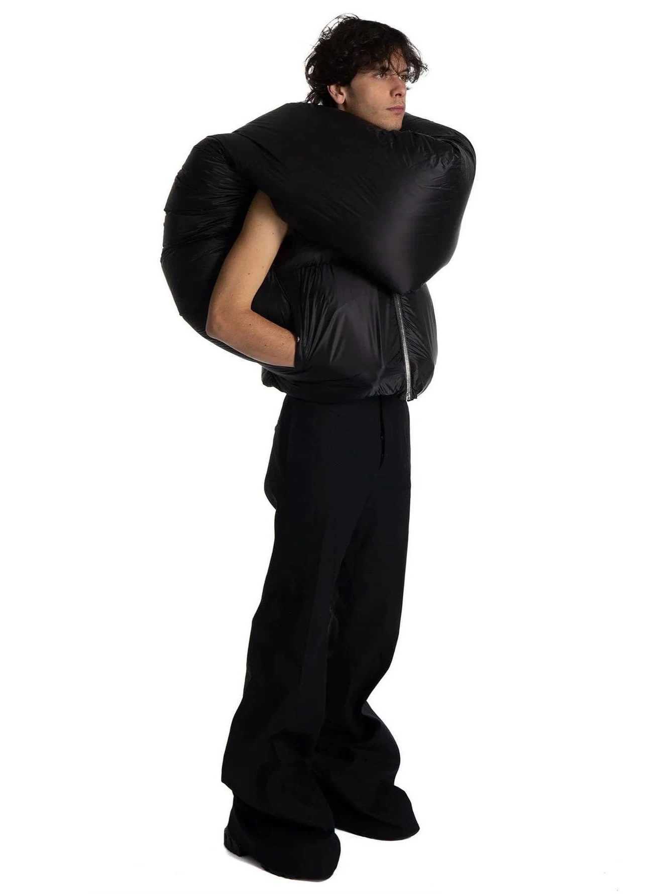 Threedimensional silhouette down vest fashionable high street thickened warm short men and women with the same down jacket W251016