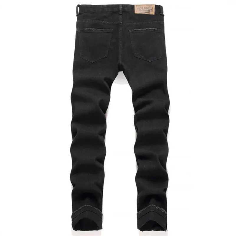 Autumn And Winter Retro Black Ripped Jeans MenS Straight Leg Pants Pentagram Patch Casual Jeans Pants Y251105