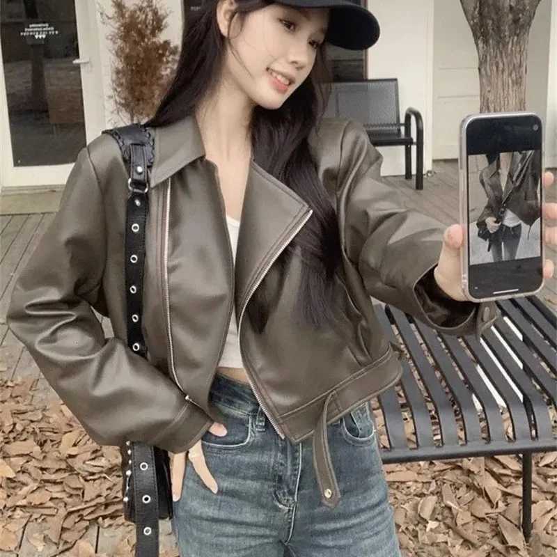 Ladies Trend Leather Jacket Autumn Female Locomotive Coat Retro Women Zipper PU Leather TopsT251017