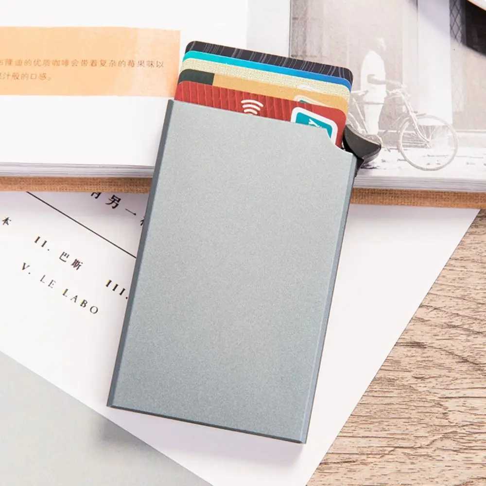 Creative Aluminum Alloy Credit Card Holder Pop Up Antitheft Wallet RFID Card Case Automatic RFID Blocking Card Box MenWomenW251017