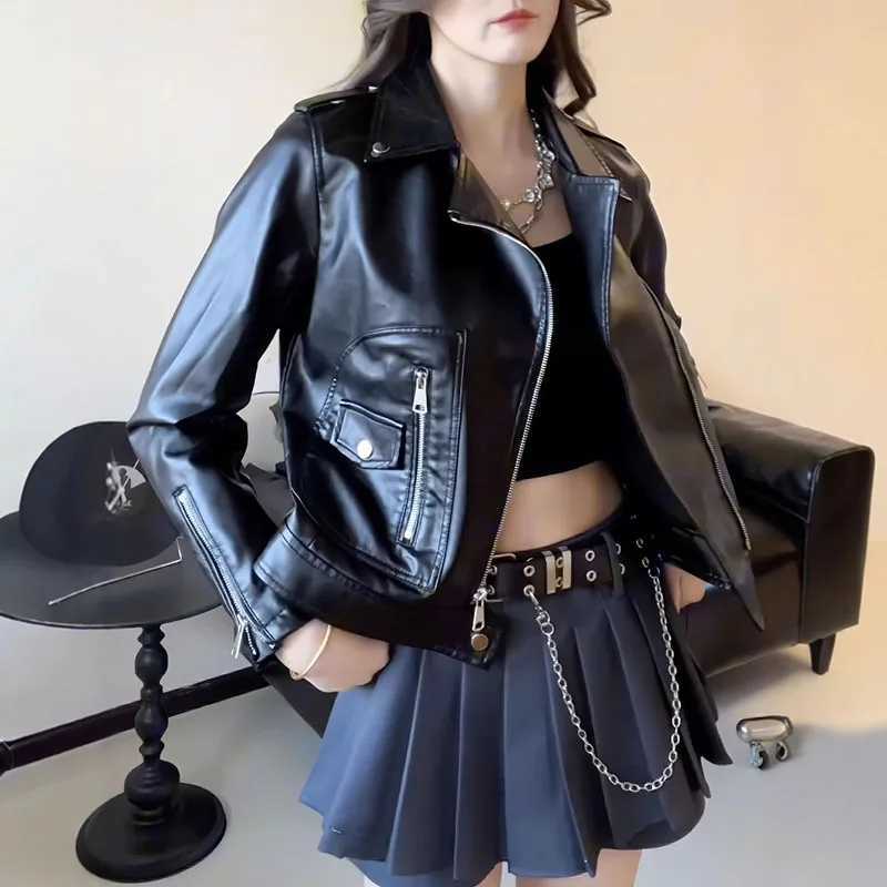Womens Faux Pu Leather Jacket Black Gothic Punk Style Fashion Motorcycle Short Pu Jacket Fashion High Street Lapel Zipper CoatT251017