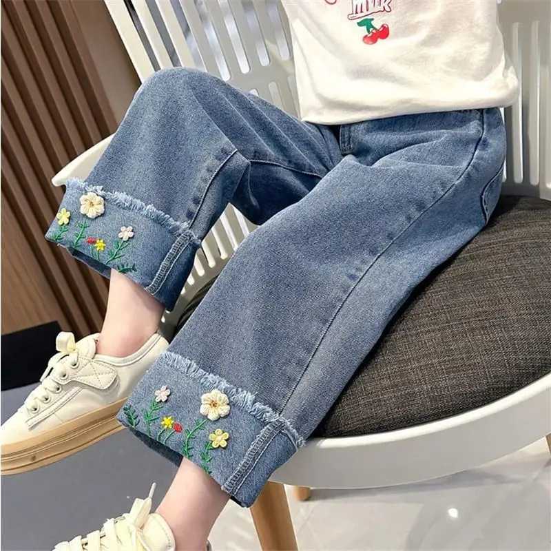 2025 Baby Girls Flowers Embroidery Jeans Denim Pants Spring Autumn Kids Long Pant Trousers Children Birthday Princess ClothesT251017