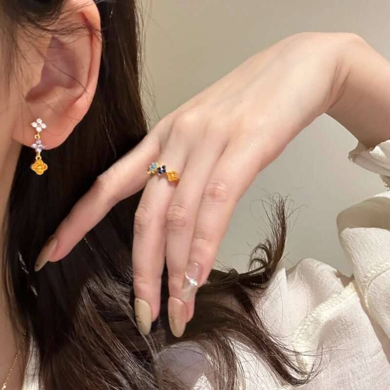 Necklace Designer earrings ring for Women luxury pendant necklace men Fashion turquoise Zircon inlay four-leaf clover Light Unique Festival gift