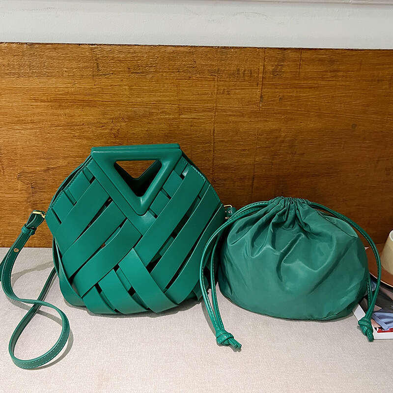 Basket Triangle Magnetic Buckle Woven Hollow Women's Handbag Tote Single Shoulder Crossbody Bucket Bag Best Seller New Style