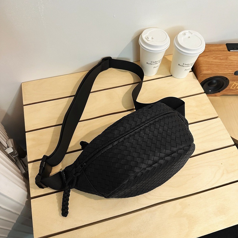 Designer Bag Men's Chest Bag Woven Crossbody Bag Men's Casual Shoulder Luxury Bag Bag New Sports Small Crossbody Bag Student Waist Bag Women