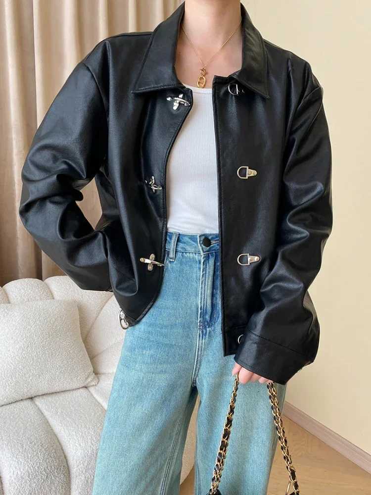 Simple Black Leather Jacket for Women Spring Autumn 2025 Trend Single Breasted Design PU Leather Motorcycle JacketsT251017