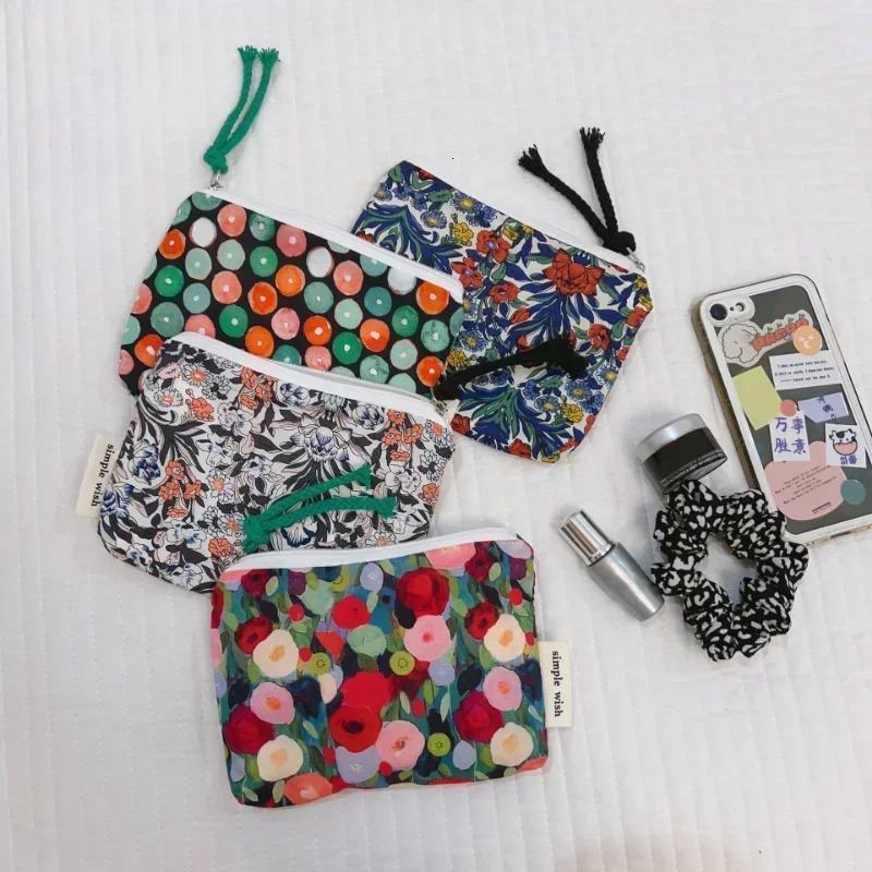 Fresh Floral Print Cotton Lipstick Purse Mini Storage Small Cloth Bag Headphone Bag Travel Cosmetic Pouch Make Up Storage Bag251011