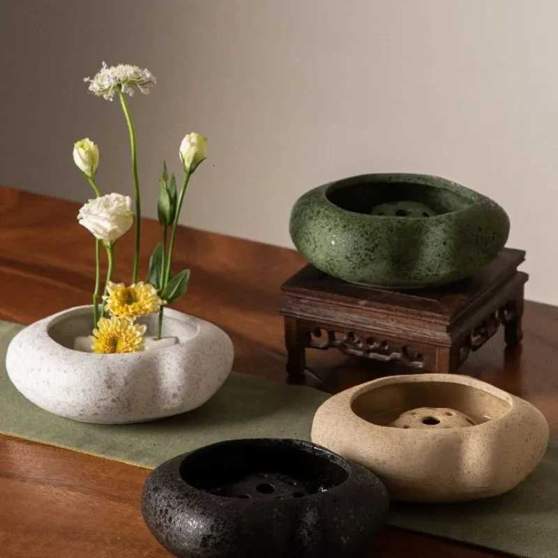 Creative Lotus Seedpod Ceramic Vase Zen Tea Table Desktop Japanese Ikebana Flower Arrangement Utensils Ceramic Stone Sand Decor C251017