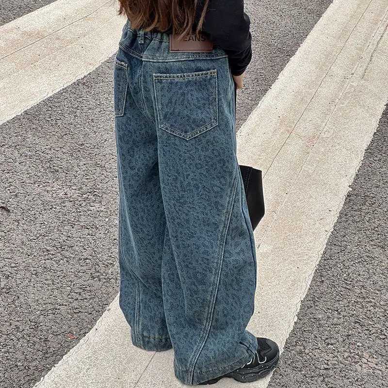Girls Autumn Winter Plush Jeans 2025 New Girls Stylish Wide Leg Pants Retro Leopard Pattern Casual PantsT251017