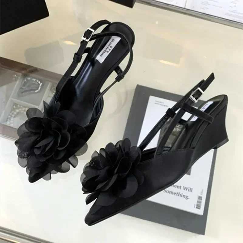 2025 Luxury Designer Elegant Sandals Woman Summer Flower Buckle Strap Pumps Women Sexy Pointed Toe Wedge Heels Fashion Mule Shoe Z251015