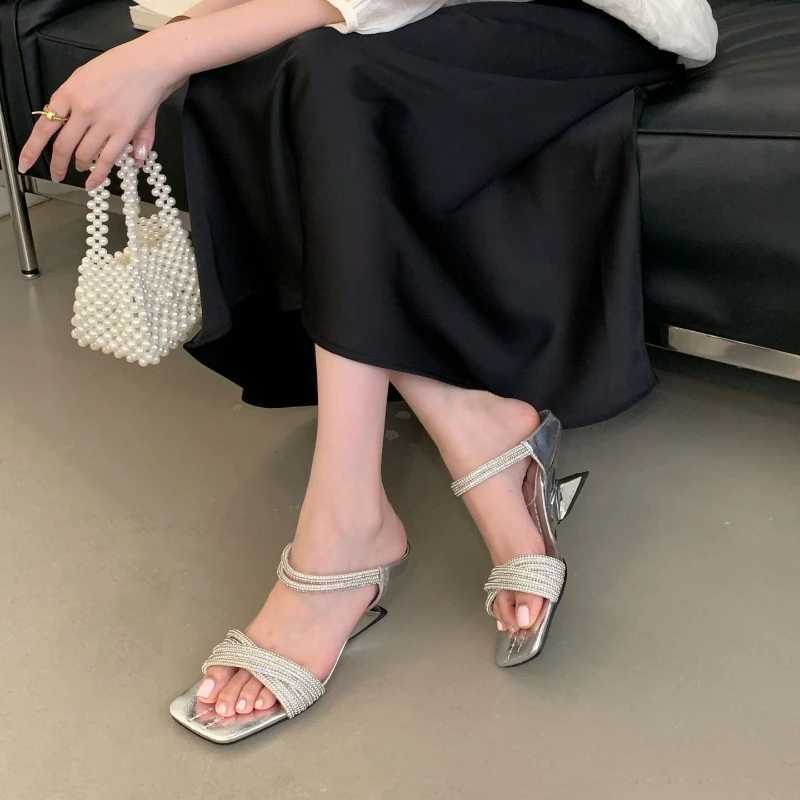 Bling Rhinestone Cross Tied Slippers Women Fashion Square Toe Wedges Slide Sandals Luxury Banquet Brand Designer Dress Shoes Z251015