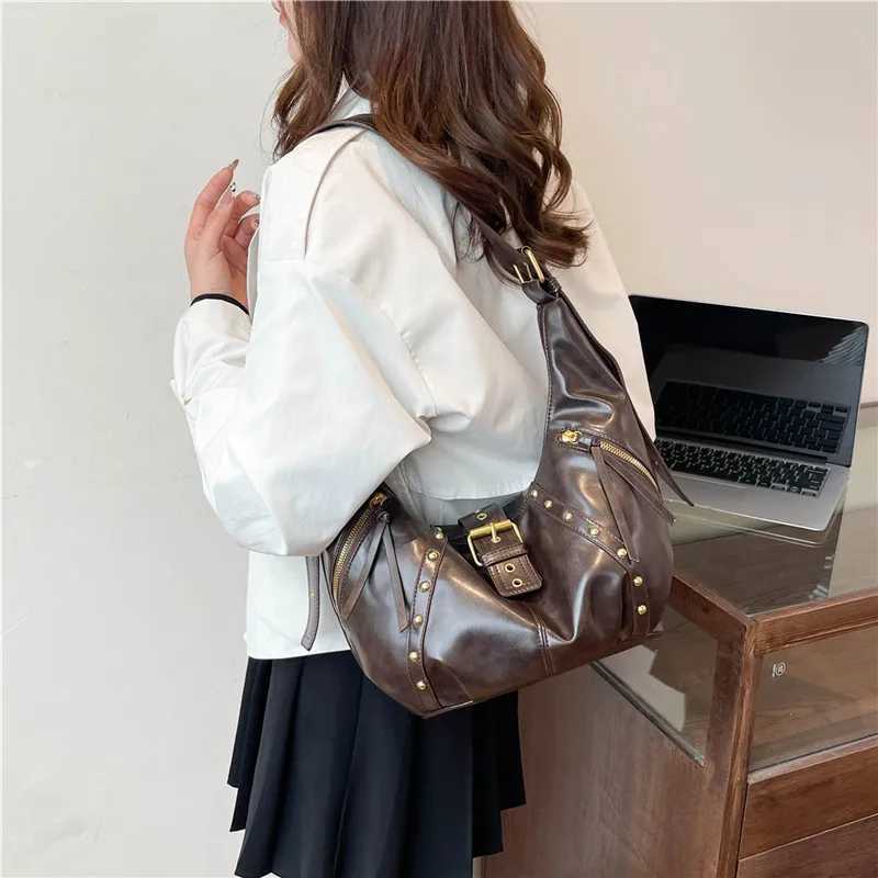 MOODS Biker Style Shoder Bags For Wen s Decored Soft PU Leather Crossbody Hobo Bag 2025 Lat Trends Designer Handbags D251017